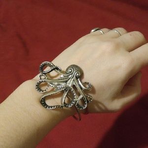 Modcloth metal octopus cuff bracelet