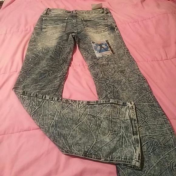 Soft acid boot denim