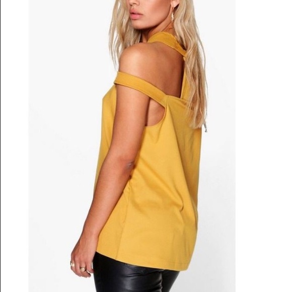 RESERVED Plus Open-Shoulder Halter Neck Top - Picture 2 of 4