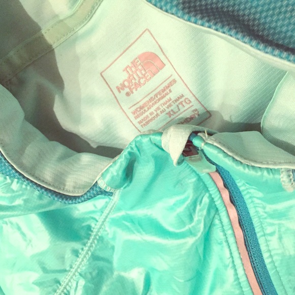 North Face Flashdry Turquoise Jacket - image 2