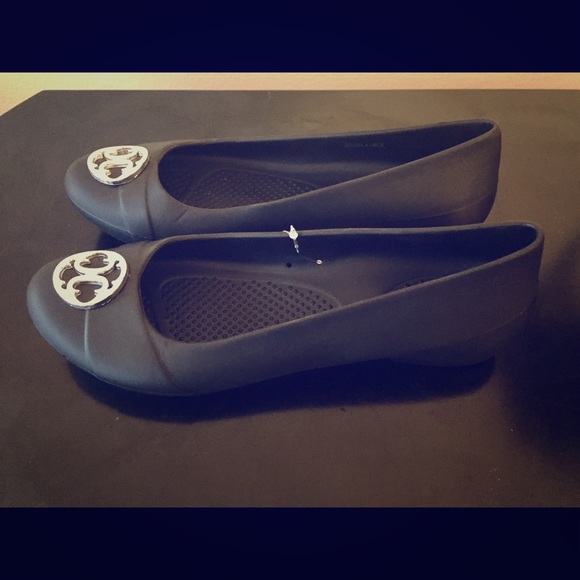 CROCS Gianna Disk Flats NWT