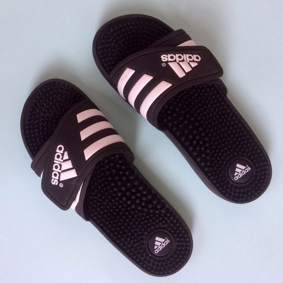 ✨SALE✨Adidas Slides