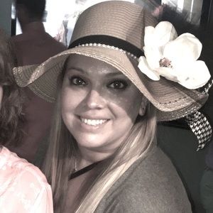 Meet your Posher, Carys