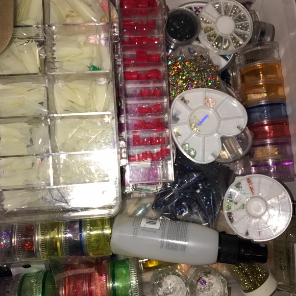 Nail items for acrylic nails