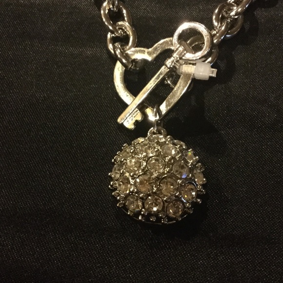 Accessories - Picture 3 of 4