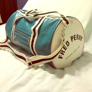 Fred Perry Barrel Bag