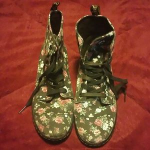Dr.Martens floral ankle boots