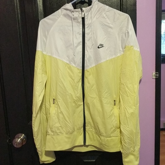 Nike wind runner jacket hoodie
