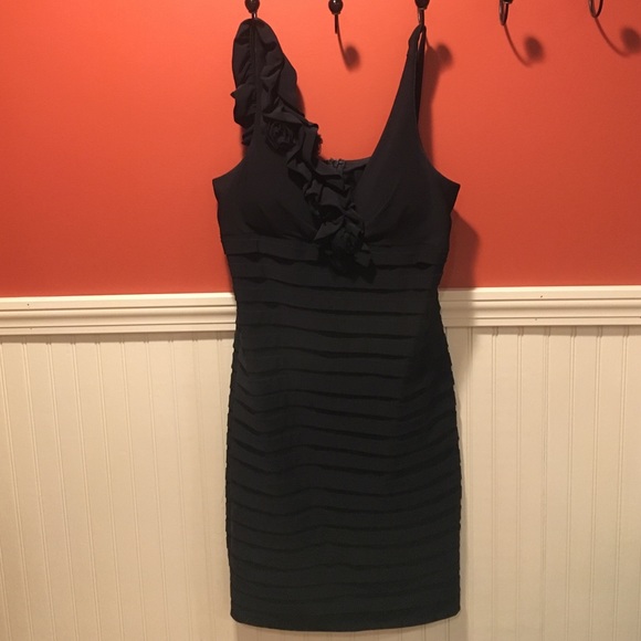 Pleated fitted dress