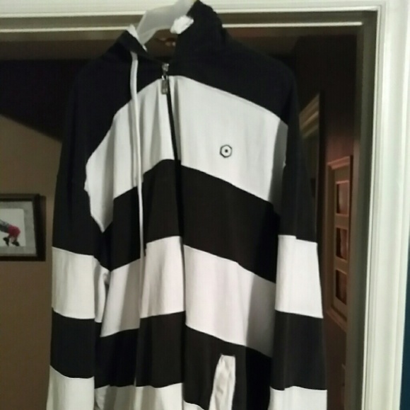 Never worn mens sweater
