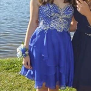 Beautiful homecoming dress in royal blue