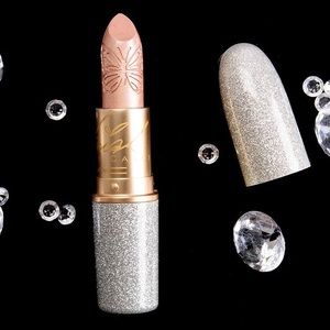 MACxMARIAH CAREY All I Want Lipstick