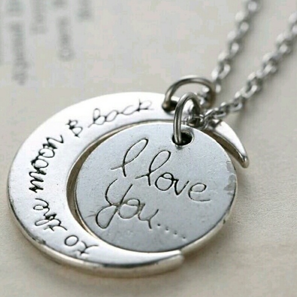 FASHION NECKLACE!! - Picture 2 of 4