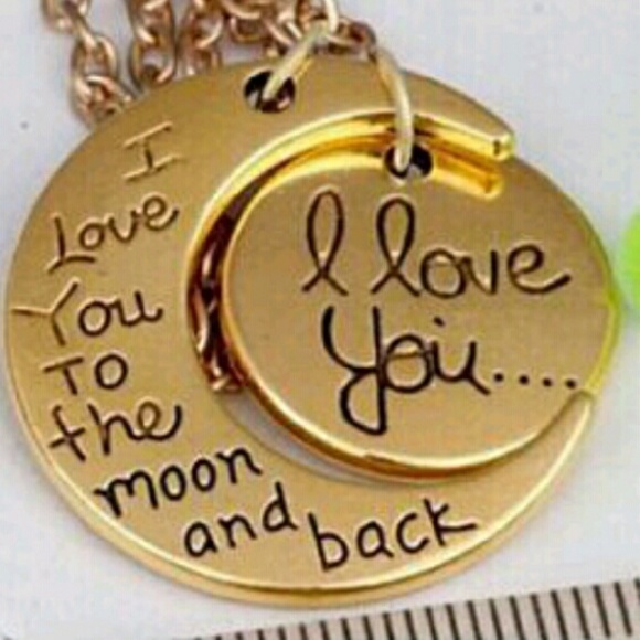 FASHION NECKLACE!! - Picture 3 of 4