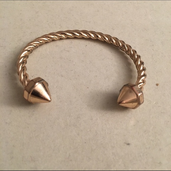 Open bangle