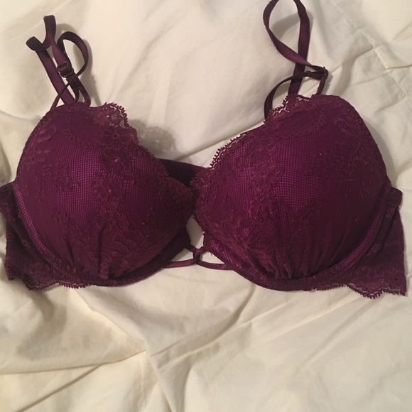 Victoria's Secret Bomshell - Picture 2 of 3