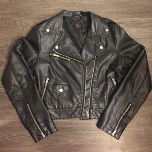 Faux Leather biker jacket 2bBebe Medium