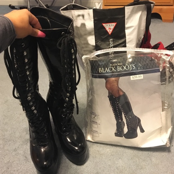 Sexy lace up platform boots - Picture 3 of 4