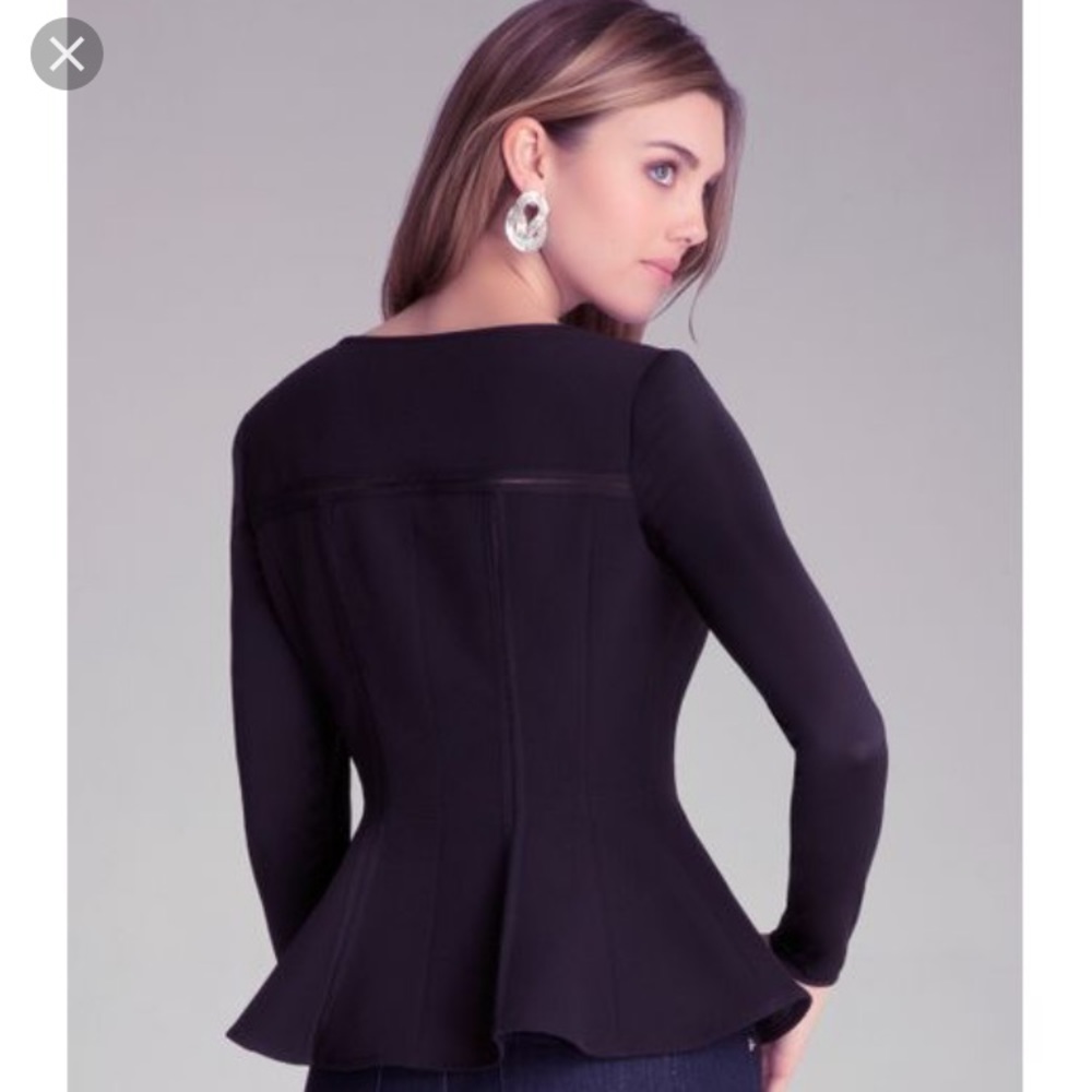🔴SOLD🔴 Bebe brand new peplum trim fit top - Picture 3 of 4