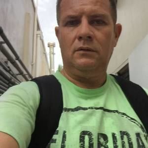 Meet your Posher, Antonio