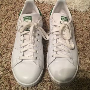 Adidas stan smith!