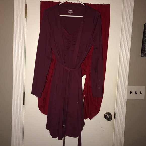 Nursing gown with light robe