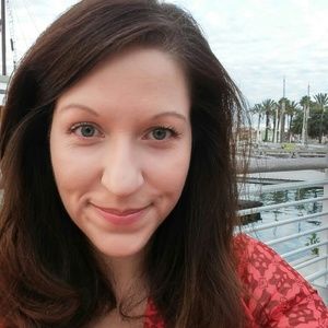 Meet your Posher, Julia