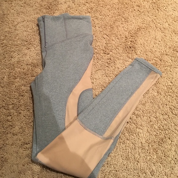 Sold Free people mediumyoga leggings - Picture 2 of 2