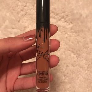 Kylie Dolce K lipstick