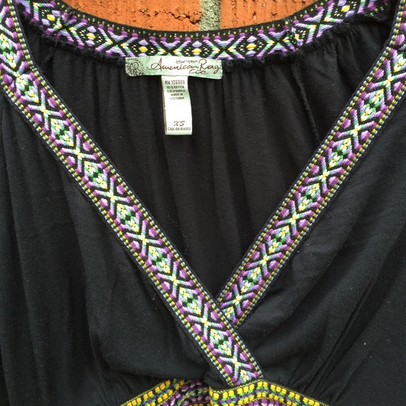 💜CLEARANCE 💜Adorable shirt. PLS READ👇🏻 - Picture 3 of 4