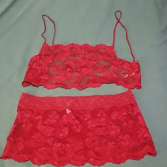 VS red lace set