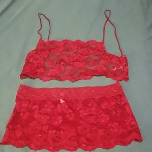 VS red lace set