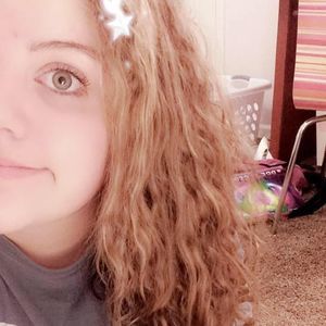 Meet your Posher, Logan grace