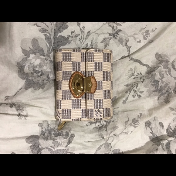 LV wallet