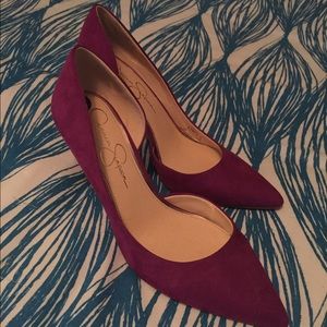 Gorgeous Jessica Simpson D'orsay heels