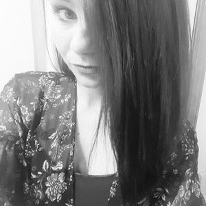 Meet your Posher, Monica