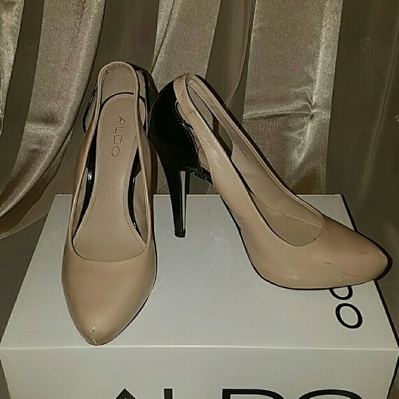 Modern Muse – ALDO Nude & Black Patent Heels (Size 7) - Picture 3 of 4