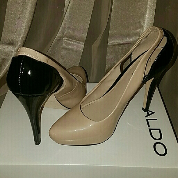 Modern Muse – ALDO Nude & Black Patent Heels (Size 7) - Picture 2 of 4