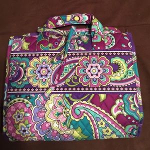 Vera Bradley hanging organizer