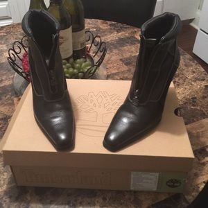 Timberland Women's heeled field boot