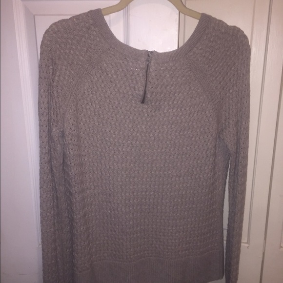 Tan American eagle sweater - Picture 3 of 3