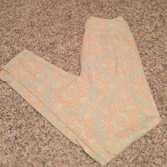 OS LuLaRoe Leggings - Coral Pastel
