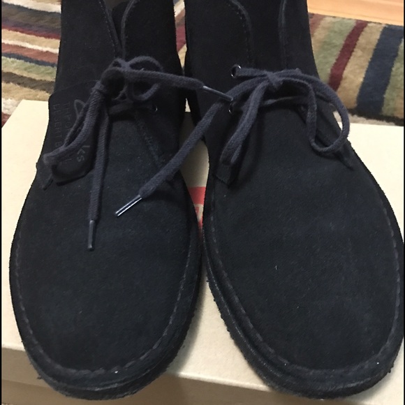 Black desert boot