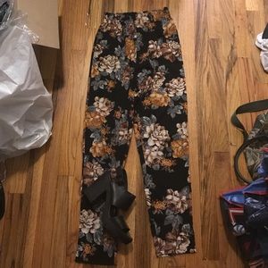 Floral high waisted Pants