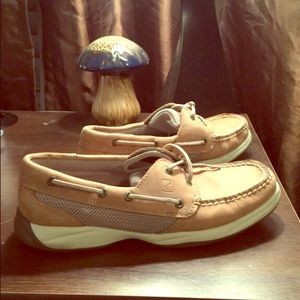 Women's Leather Sperrys