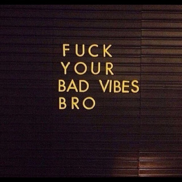 Meet your Posher, Victor