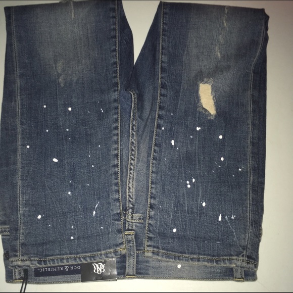 Rock & Republic Boyfriend Slim Jeans NWT Distress - Picture 3 of 4