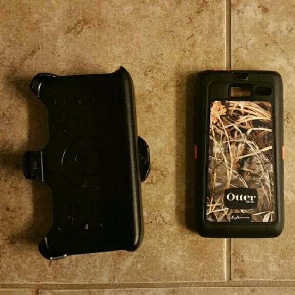 OtterBox Defender Series Case for Motorola Droid