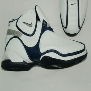 New Men's Air Flight Elevate Size 13