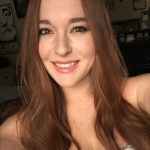 Meet your Posher, Moira